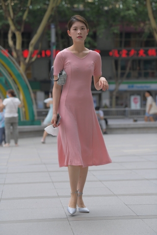 长裙美女